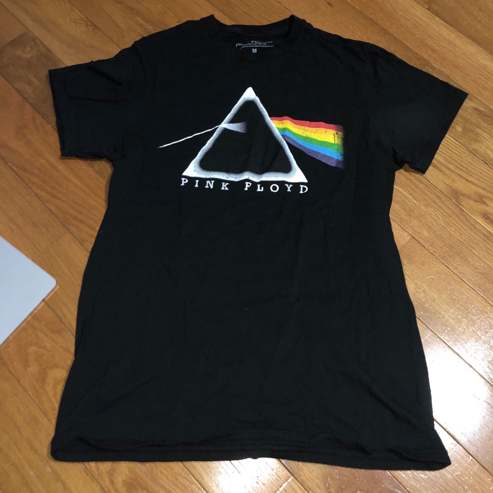 Pink Floyd shirt